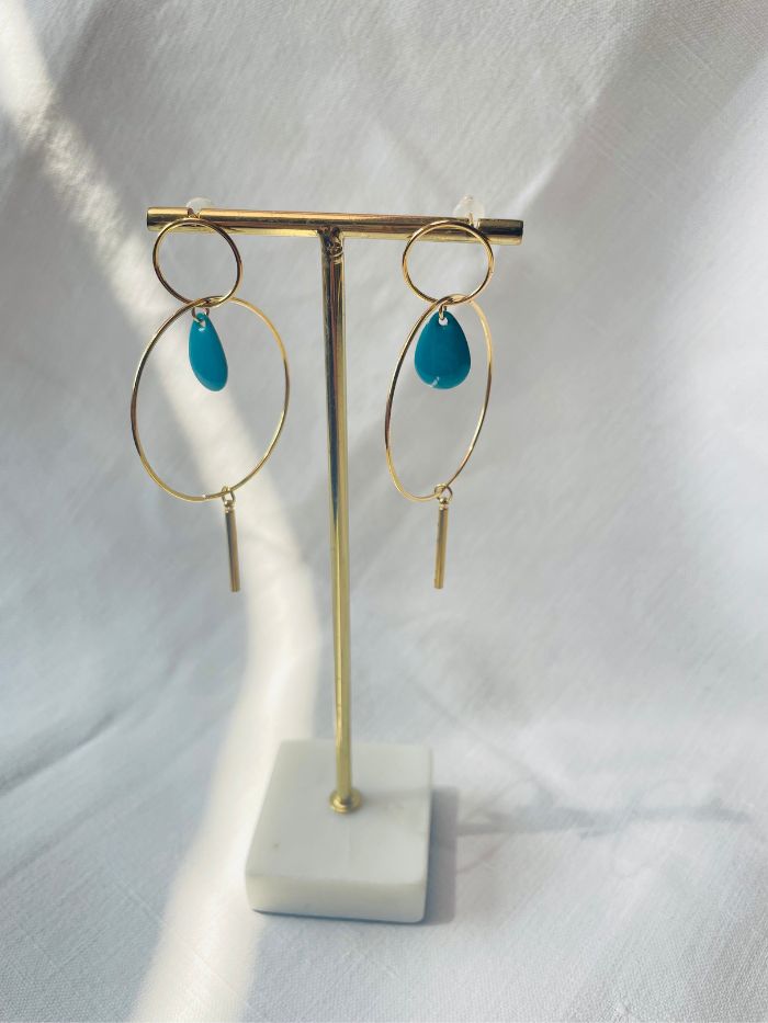 Boucles d'oreilles contemporaines dorées - LIVIA - Turquoise