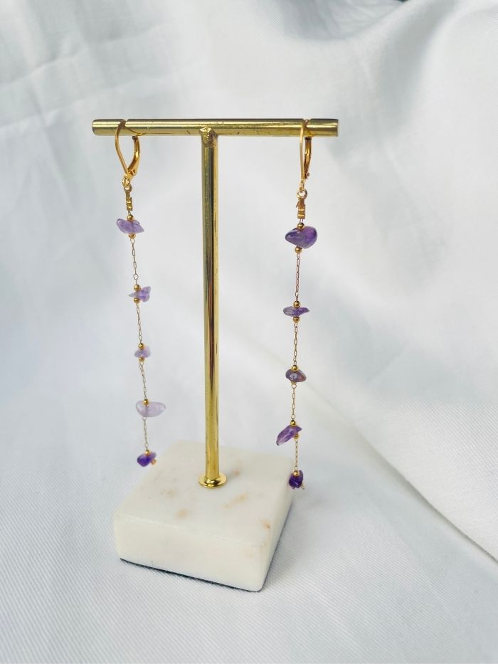 Boucles d'oreilles pendantes violettes et dorées - GINA - Améthyste