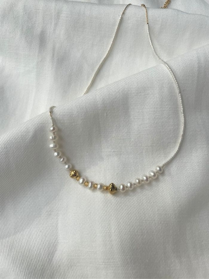 Collier blanc en perles d'eau douce - LOUISON